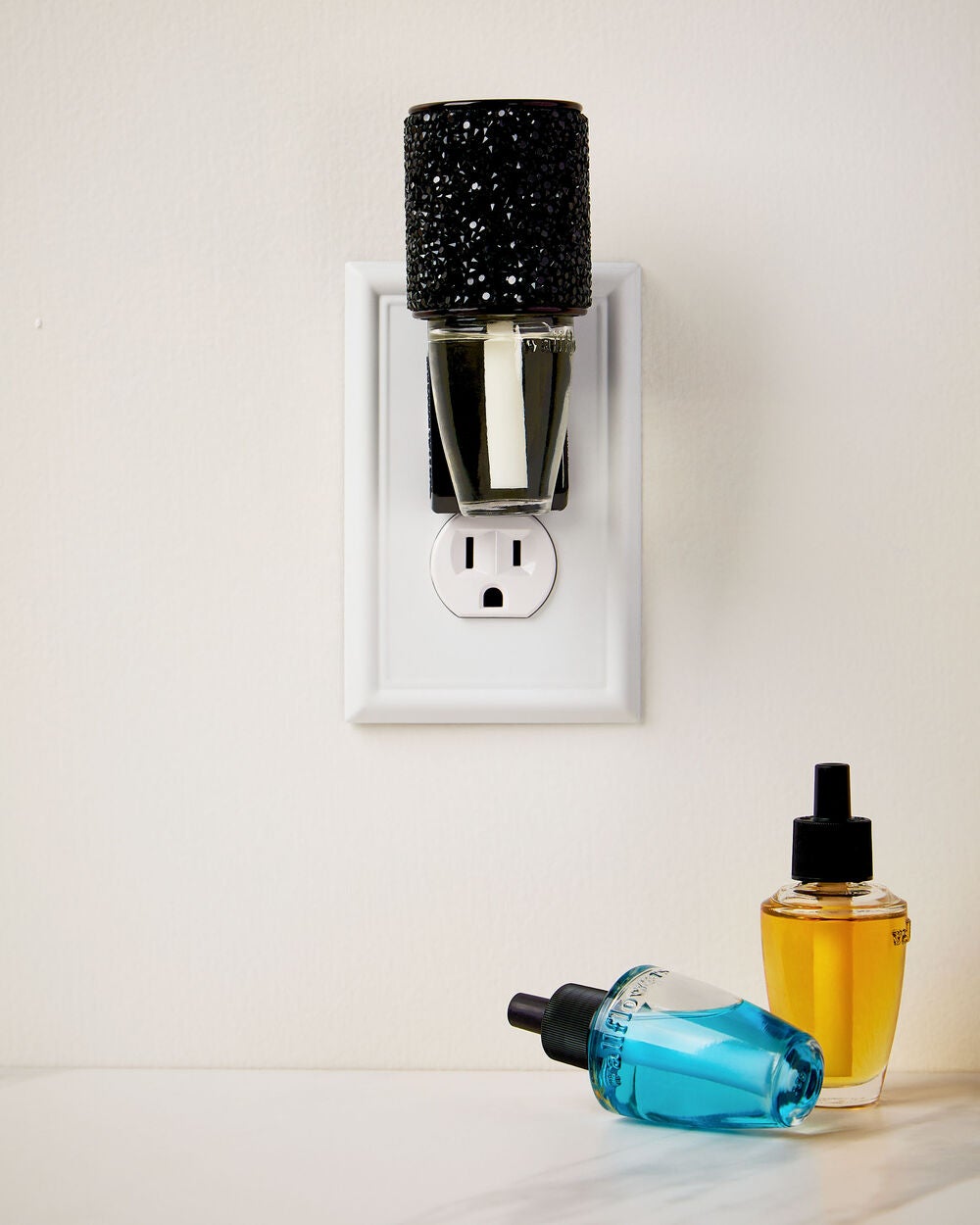 Black Sparkle Scent Control? Wallflowers Fragrance Plug - Image 6