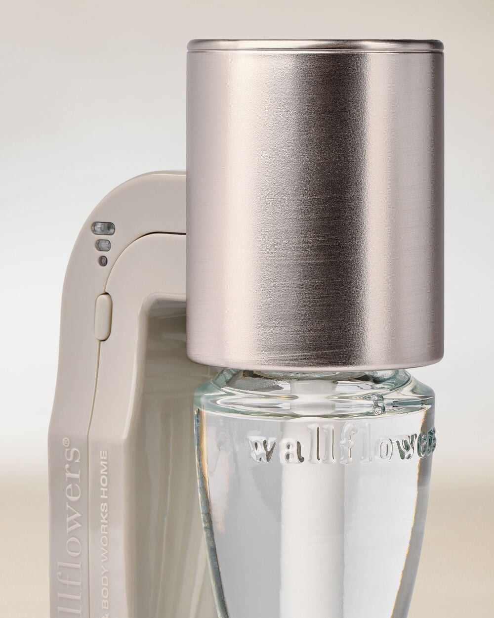 Silver Metallic Scent Control? Wallflowers Fragrance Plug - Image 2