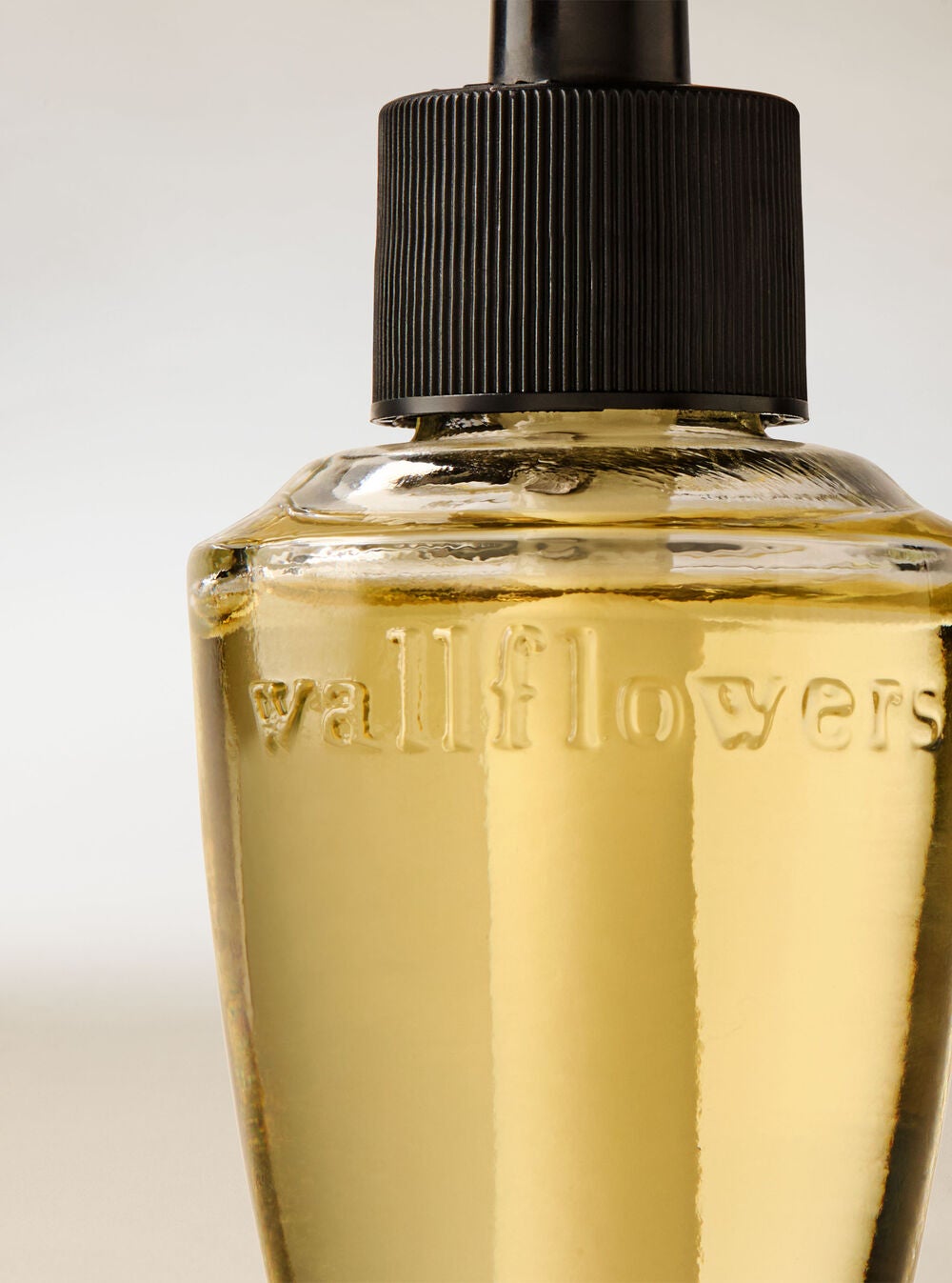 Japanese Cherry Blossom Wallflowers Fragrance Refill - Image 2