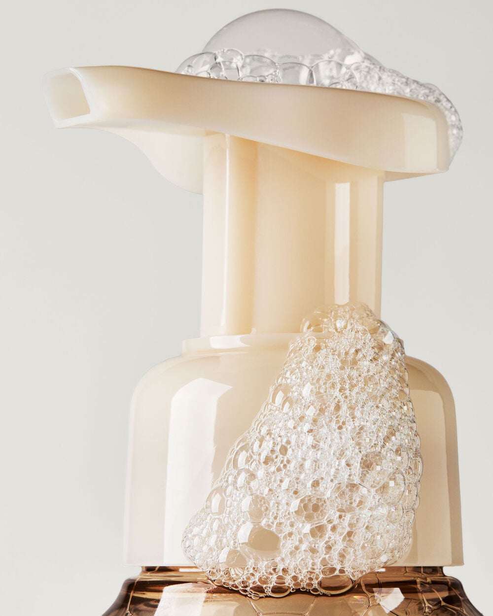 Vanilla Coconut Gentle & Clean Foaming Hand Soap - Image 5