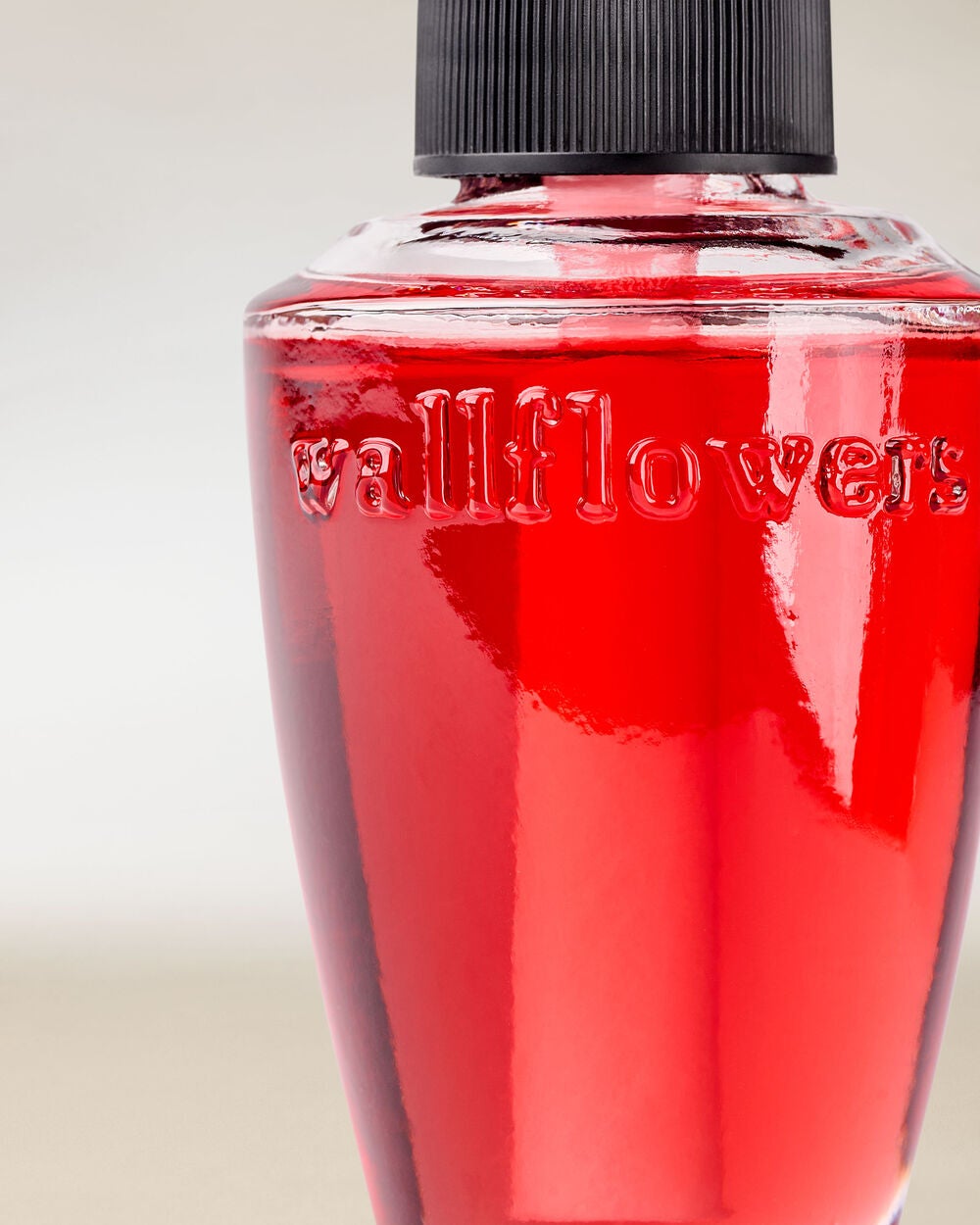 Strawberry Lover Wallflowers Fragrance Refill - Image 2