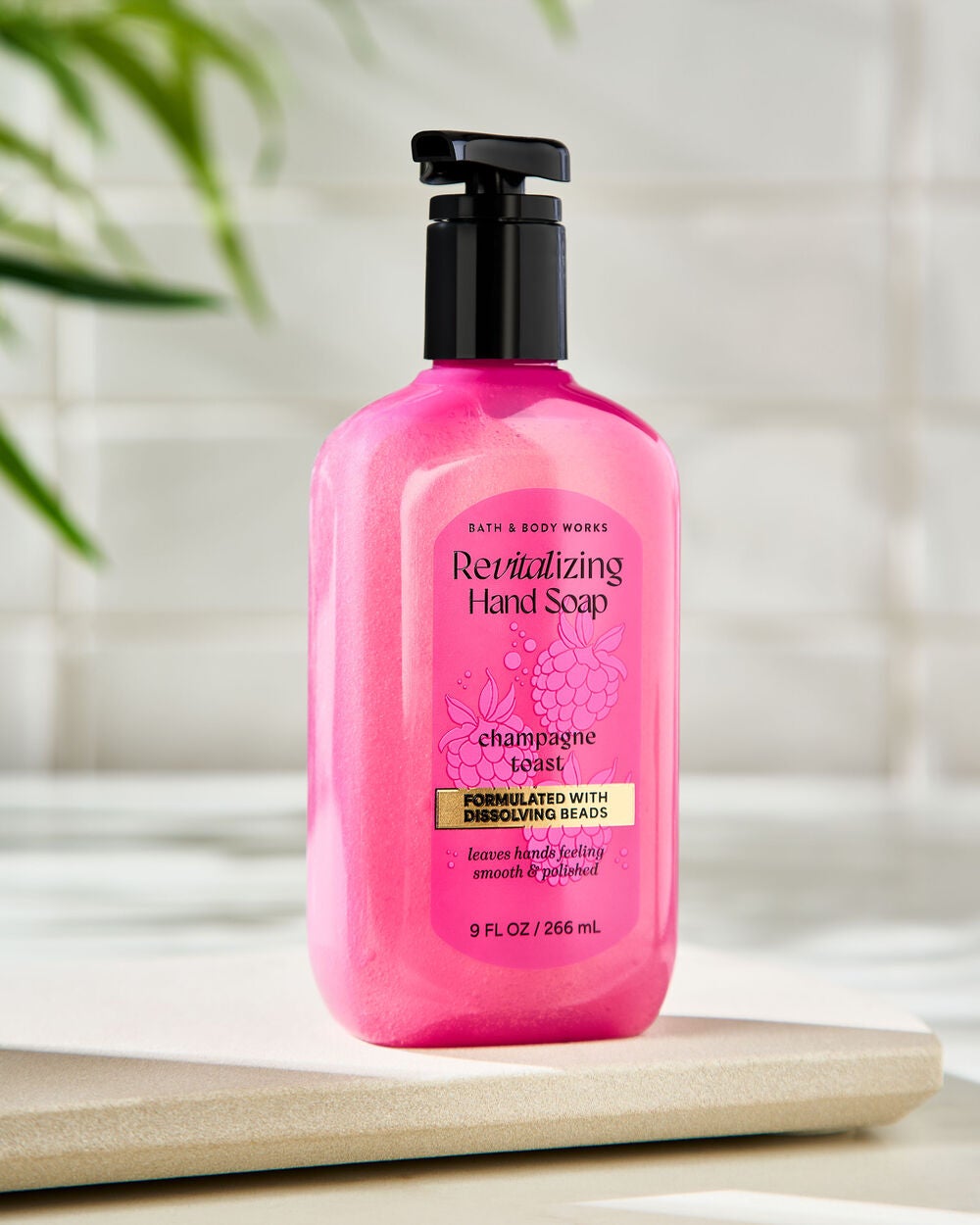 Champagne Toast Revitalizing Gel Hand Soap - Image 7